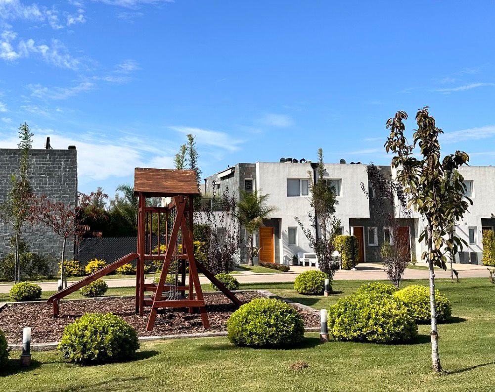 Foto de Casa en Venta 3 Ambientes en Barrio Privado Spring Park a Estrenar, imagen 2