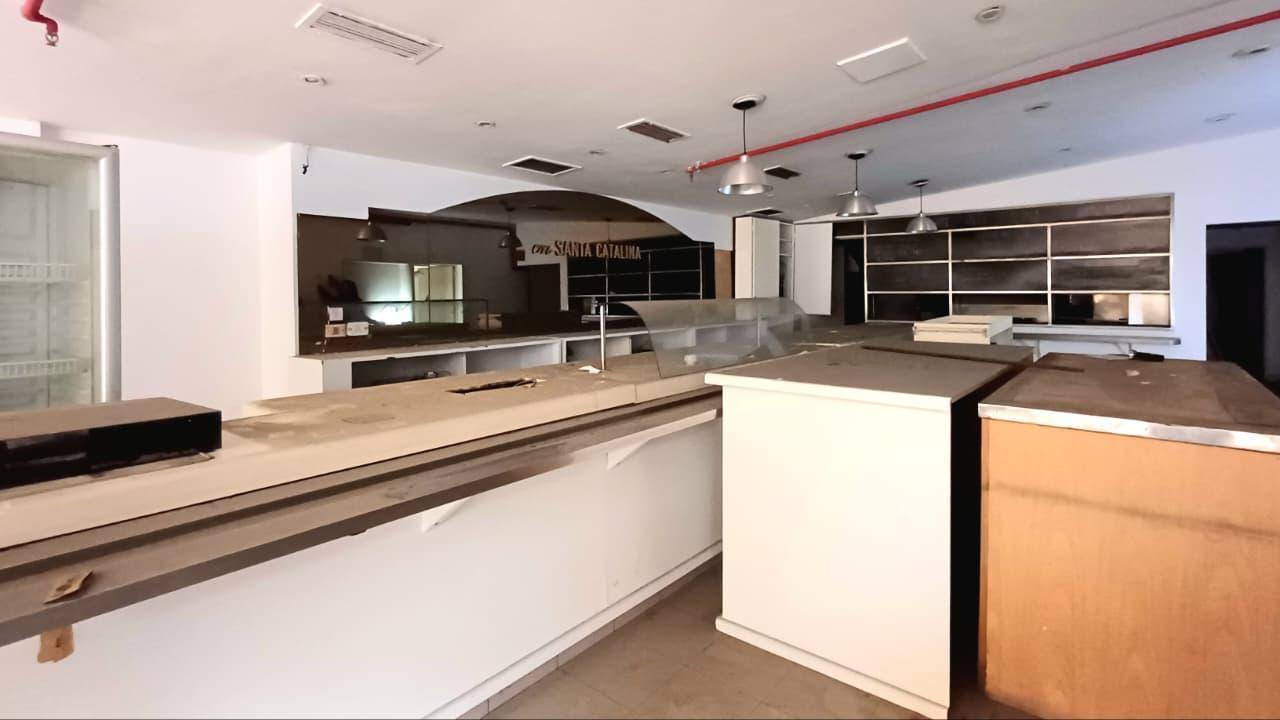 Foto de Oficinas, depósitos, cochera, salón, Venta. Oportunidad, Puerto Madero, imagen 5