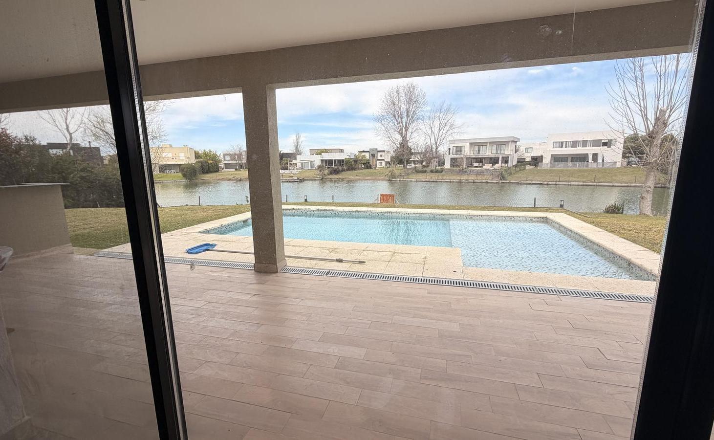 Foto de Casa en alquiler de 6 ambientes en El Canton, Escobar. GBA Norte, imagen 2