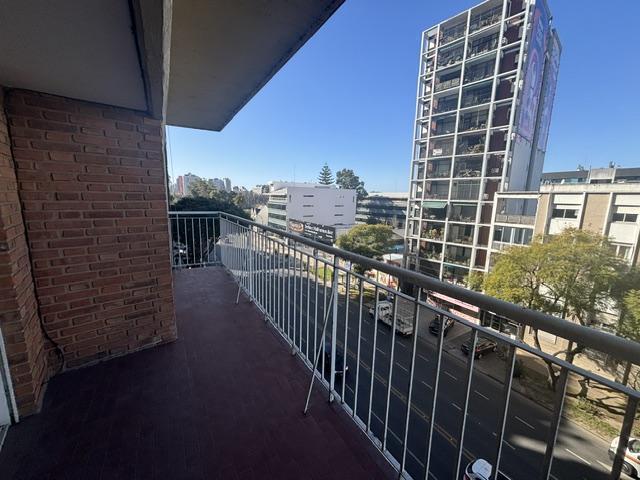 Foto de Departamento en venta de 4 ambientes, con cochera en Olivos, Vicente, imagen 2