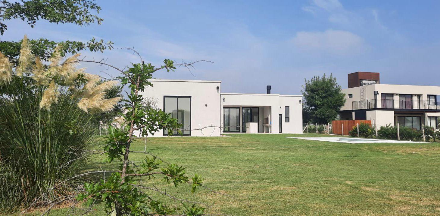 Foto de Casa en venta en Medal Country club, Pilar, imagen 1