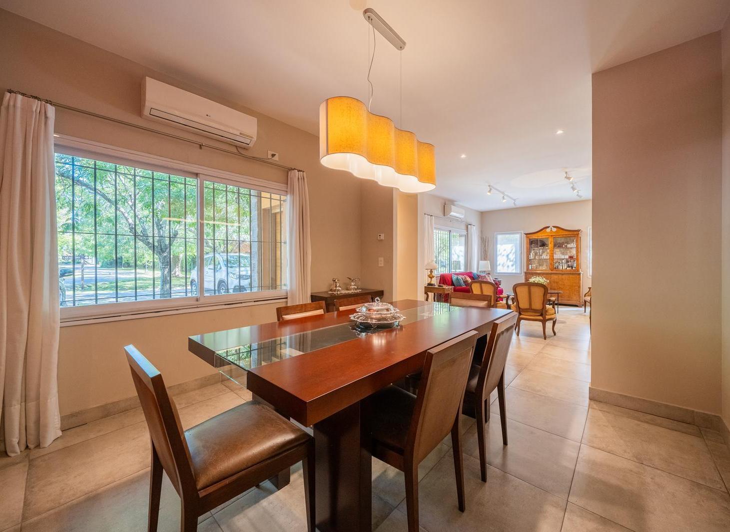 Foto de Casa en venta de 6 ambientes en Club De Campo Pueyrredón, Pilar, Gba, imagen 2