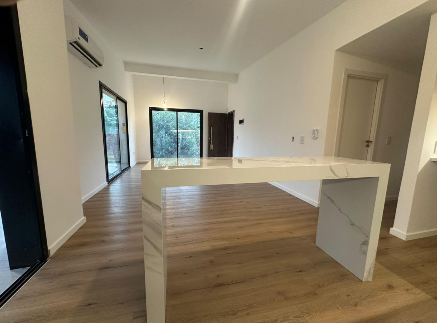 Foto de Departamento en venta de 3 Ambientes en Los Narcizos, Derqui, Pilar, imagen 3