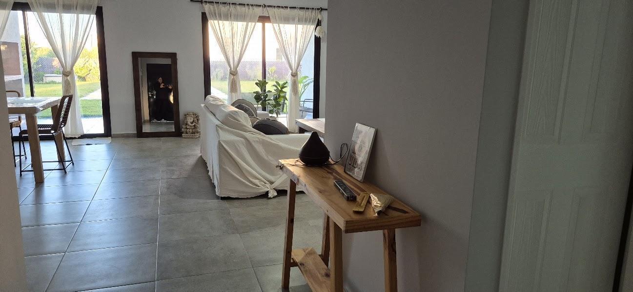 Foto de Casa en venta de 4 Ambientes, Con Renta, en San Ramiro, Pilar del Este, imagen 5