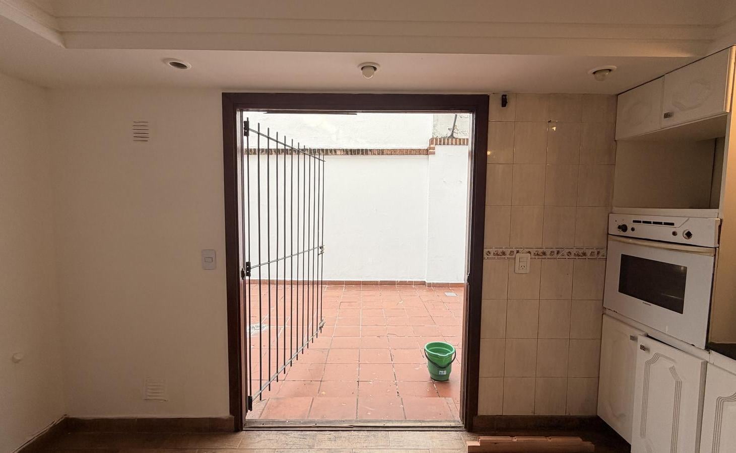 Foto de PH Tipo casa en alquiler de 3 dormitorios con patio y cochera en Villa, imagen 1
