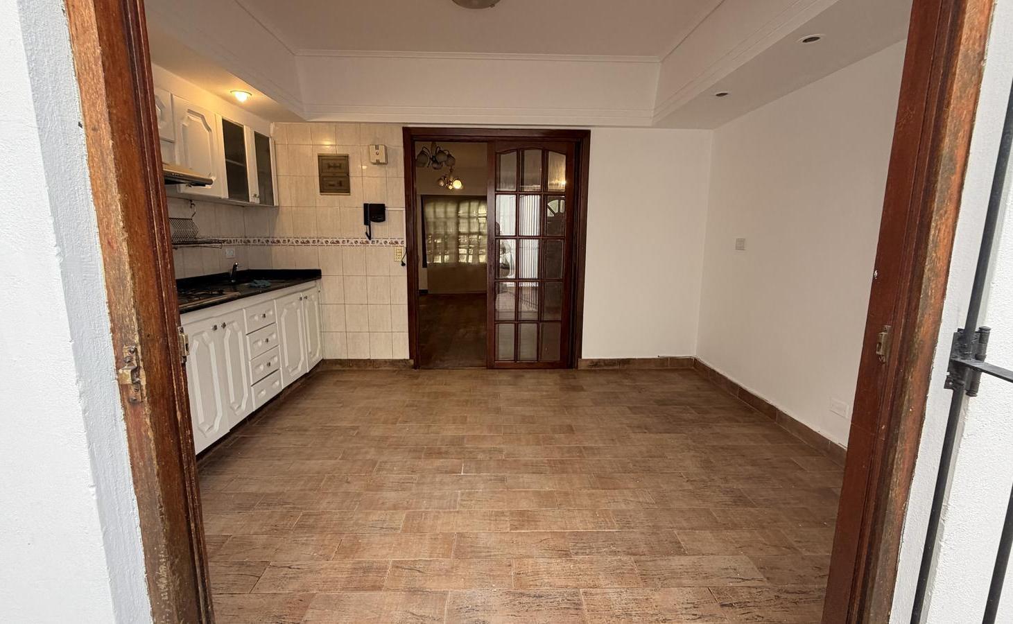 Foto de PH Tipo casa en alquiler de 3 dormitorios con patio y cochera en Villa, imagen 4