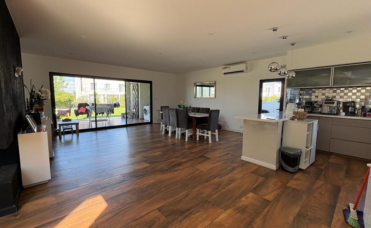 Foto de Alquiler anual | Casa con 3 dormitorios, playroom y pileta | Ceibos, imagen 4