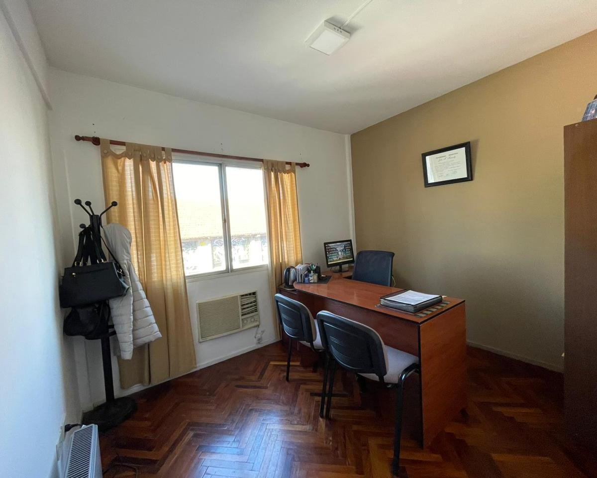Foto de Venta de Oficina en el centro de San Isidro, imagen 2