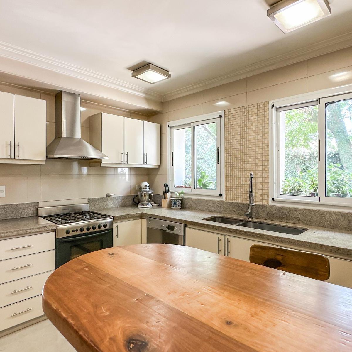 Venta Casa Barrio Cerrado La Horqueta, San Isidro 2