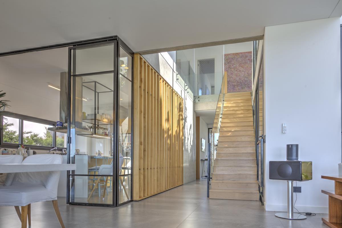 Casa en Venta y Alquiler Al Lago en Central en Lagos de Golf - Nordelta 4