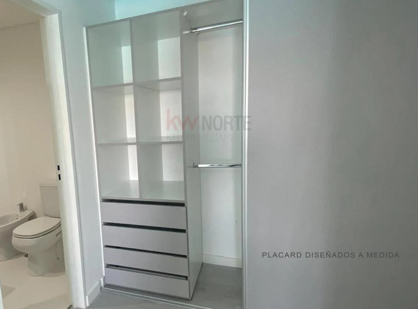 Departamento en Remeros Beach vista total a la laguna