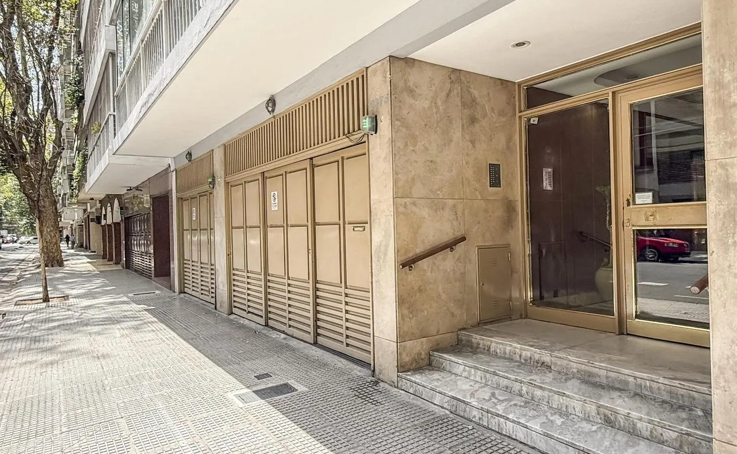 Departamento 4 ambientes en venta  con cochera y Dependencia 3