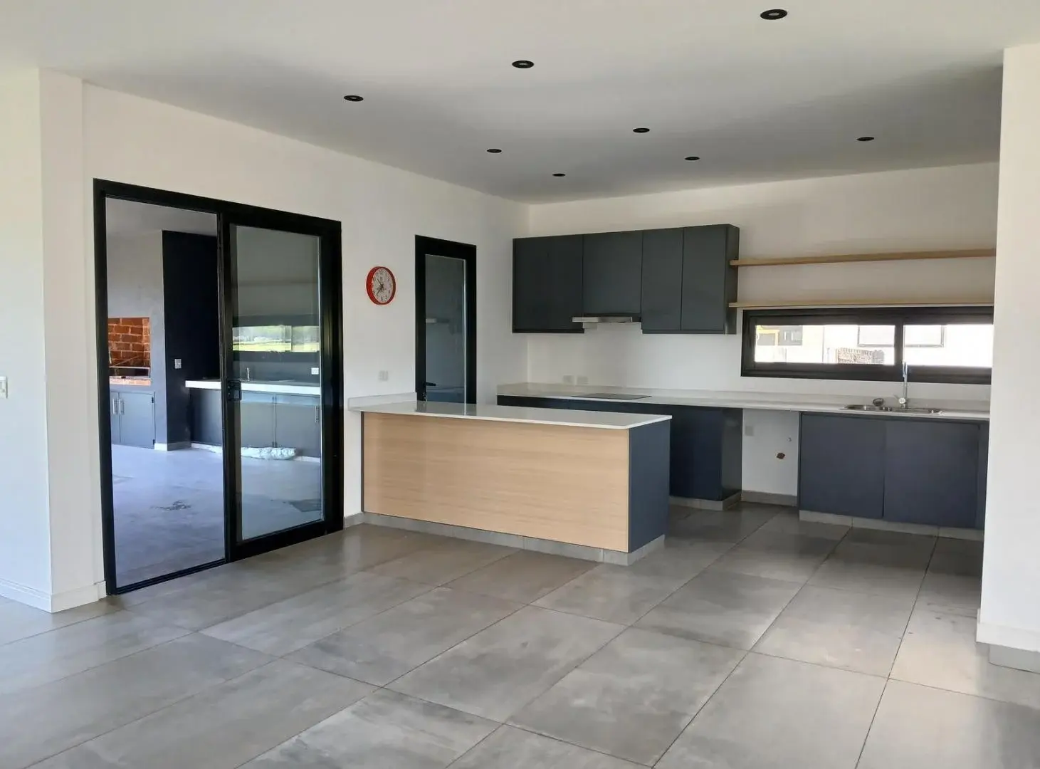 Casa en Venta y Alquiler, 5 ambientes, con Amarra en barrio náutico El Canal, Villanueva, Tigre. 8
