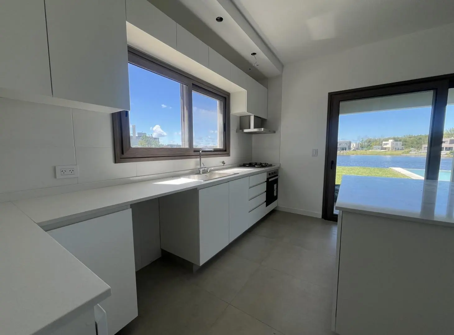 Casa a estrenar en Barrio Santa Ana Villanueva 5