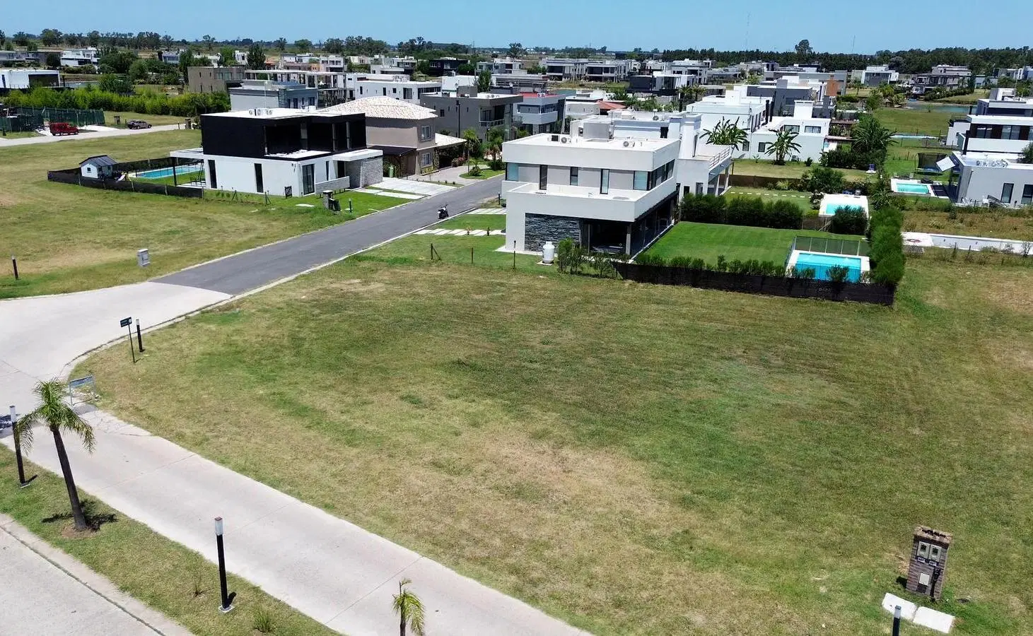 VENTA Terreno en Lagos de Canning I 2