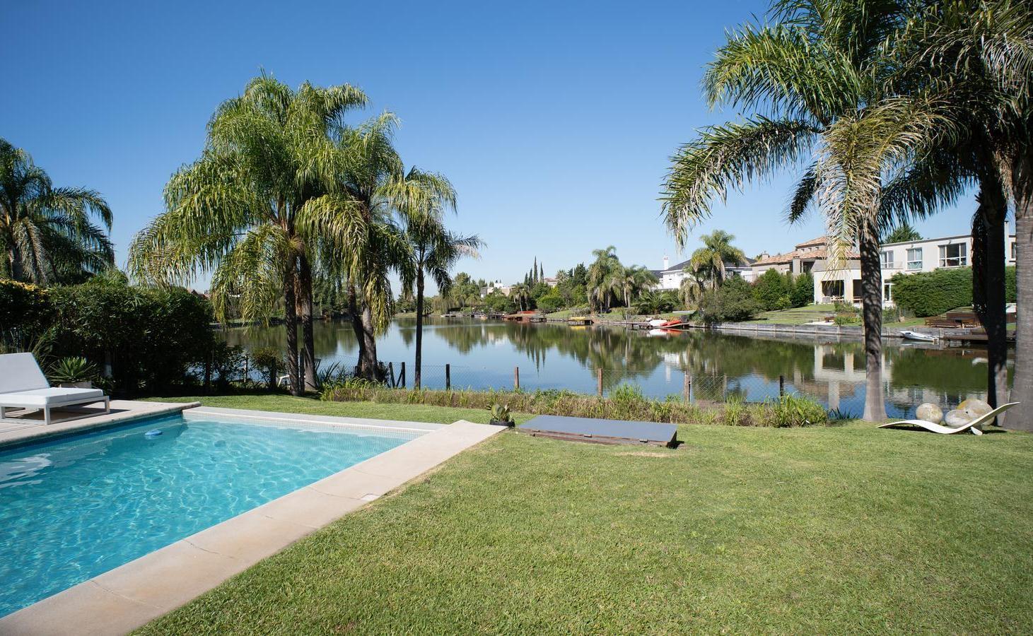 Foto de Venta Casa Las Glorietas Nordelta barrio cerrado Tigre, imagen 1