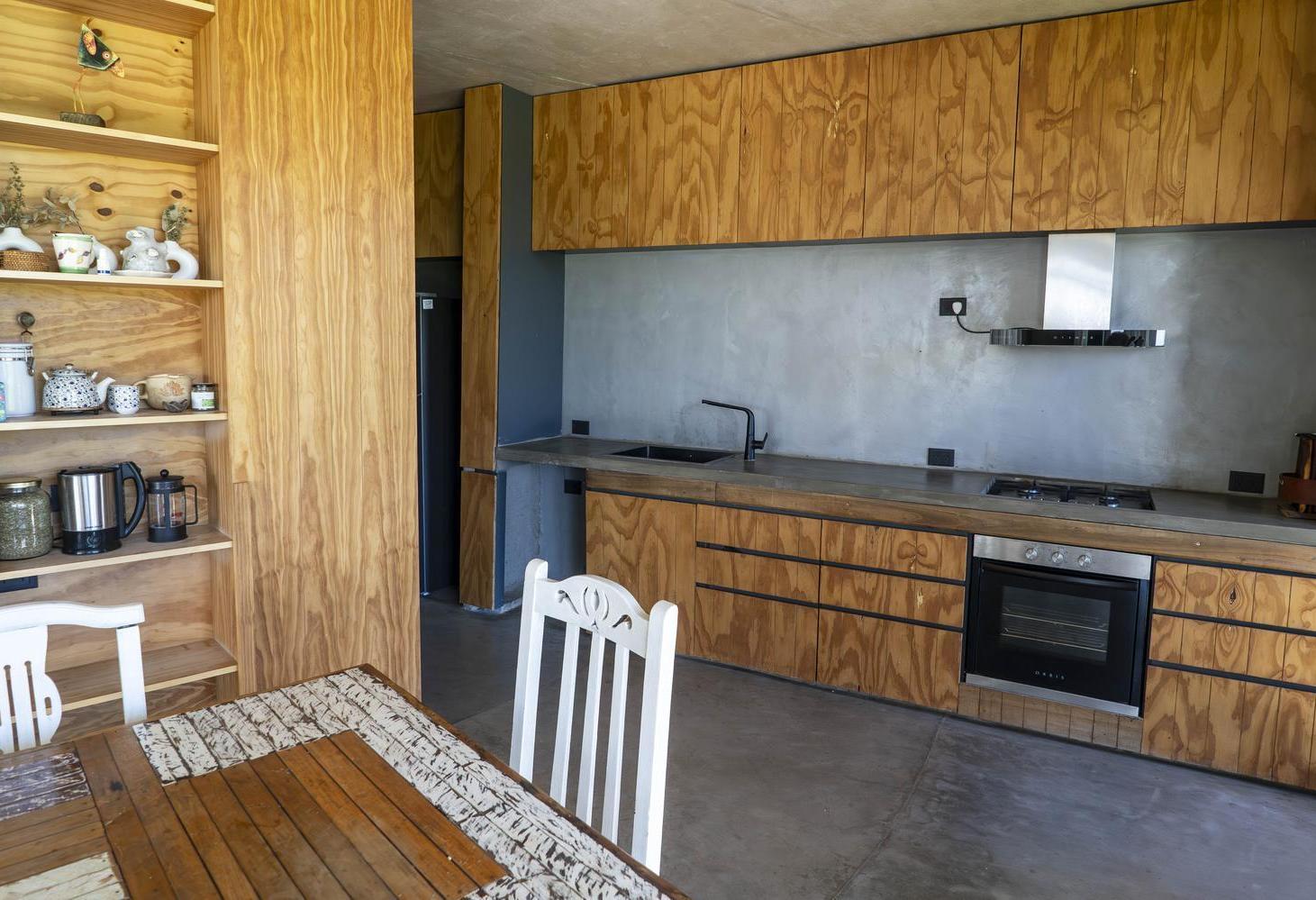 Foto de Venta Casa Moderna 4 amb, 1 HA, Barrio Cerrado de Chacras La Macarena. Exaltación de la Cruz., imagen 2