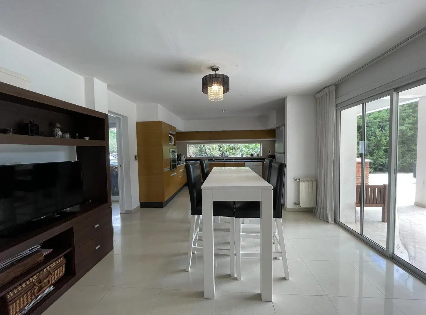 Venta Casa 5 ambientes en  San Marco  Villanueva tigre Villa Nueva , con pileta 4