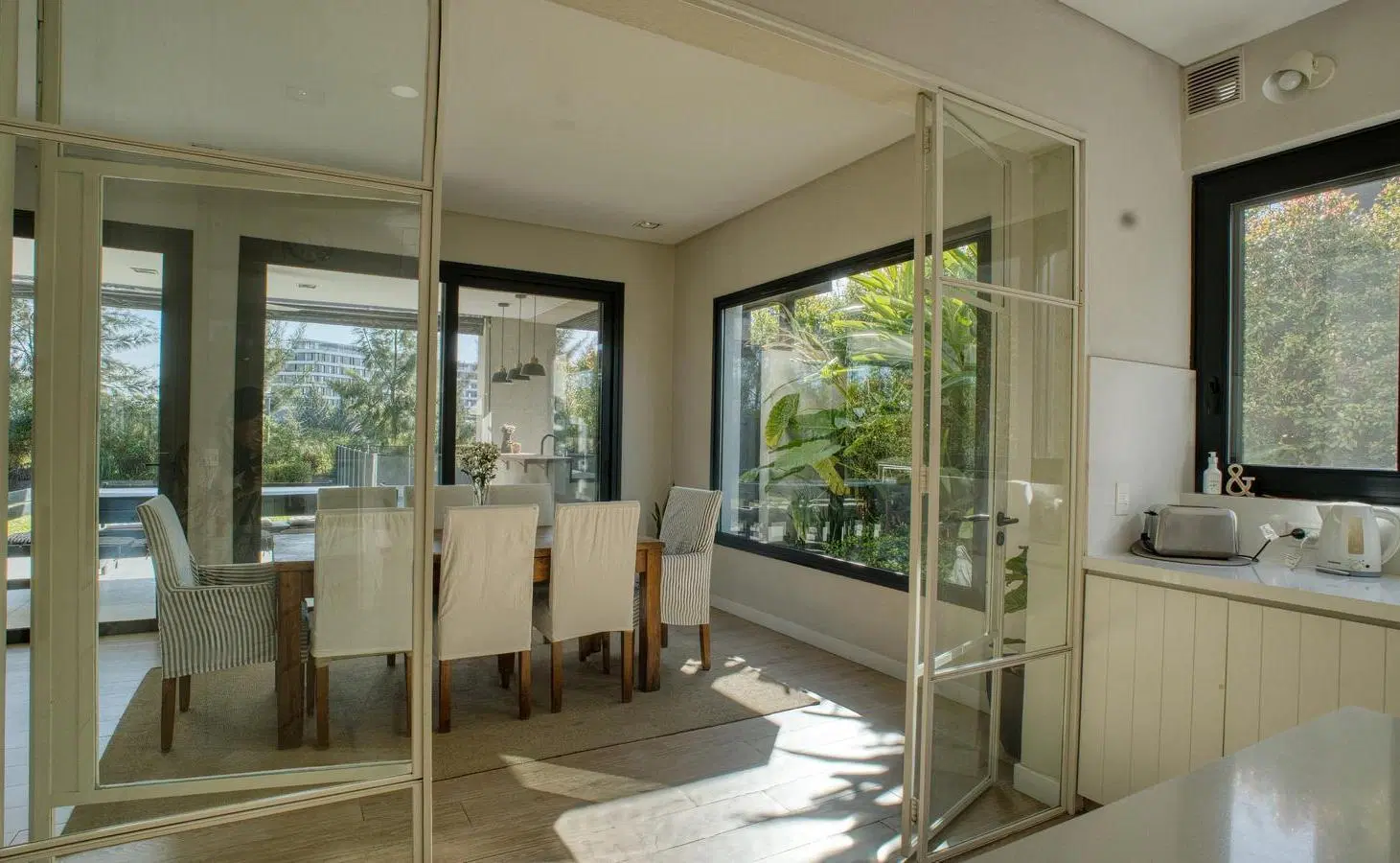 Venta Nordelta Carpinchos | Casa Moderna Siegrist 4 Dormitorios | Vista arroyo | Orientacion Norte 2