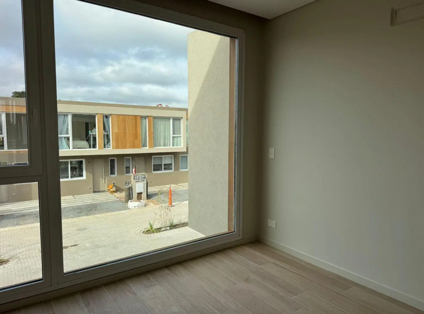 Alquiler - Townhouse en Aldeana Pilar 4