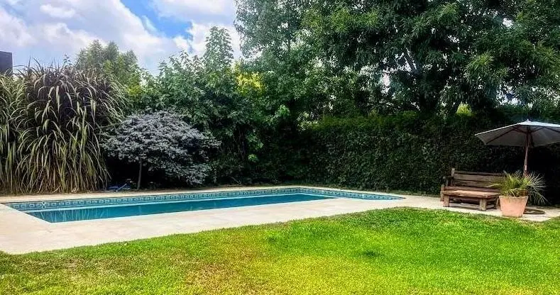 Casa en alquiler por un año AMOBLADA. Barrio San Isidro Labrador 2