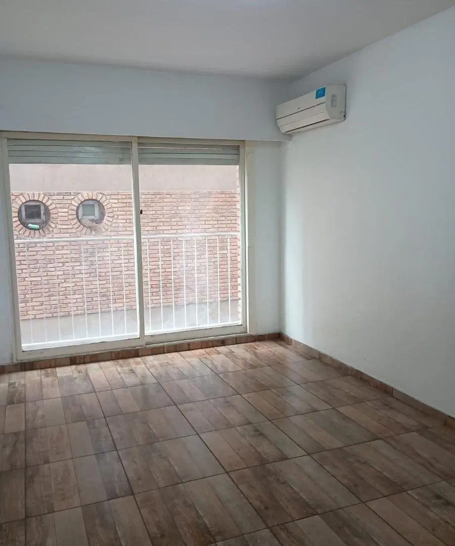 Alquiler Departamento en  Cañitas 3
