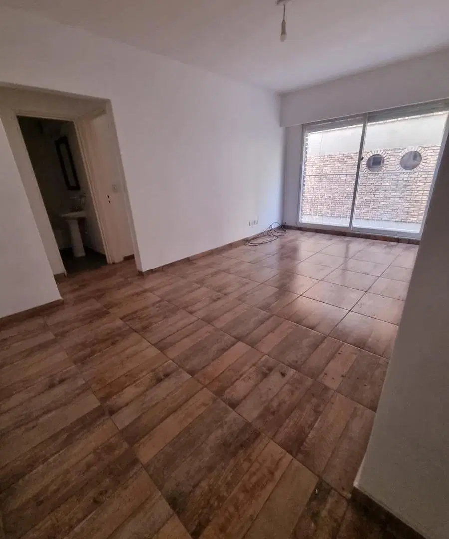 Alquiler Departamento en  Cañitas 5