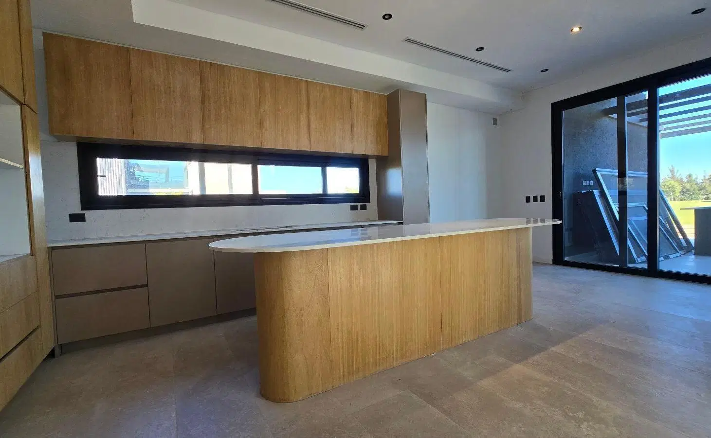 Casa en venta al rio en el Yacht Nordelta 4 dormitorios 3 pisos ascensor 3