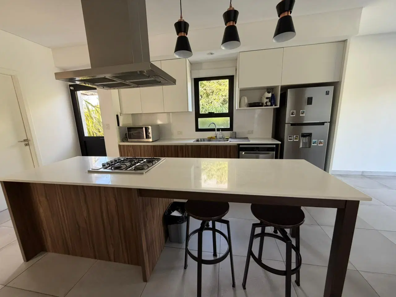 Venta y Alquiler, Casa en Los Castaños, 5 ambientes, con pileta, Nordelta, Tigre. 4