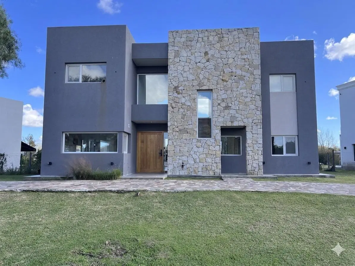 Venta Casa 5 amb a la laguna en Barrio Cantón, Norte, Escobar, GBA Norte 5