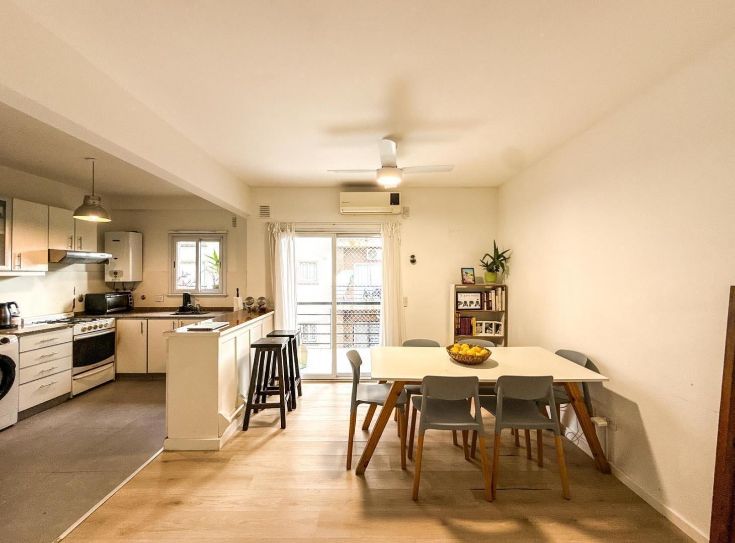 Departamento en venta 3 ambientes con cochera, balcón y parrilla, Tigre centro