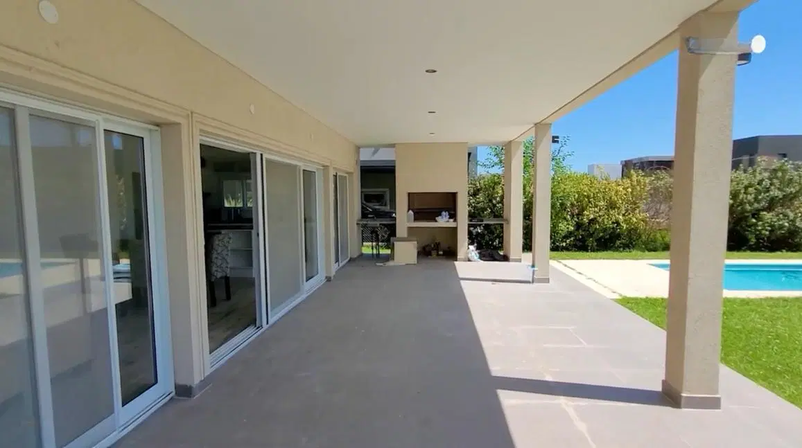 Casa en Puertos del Lago 8