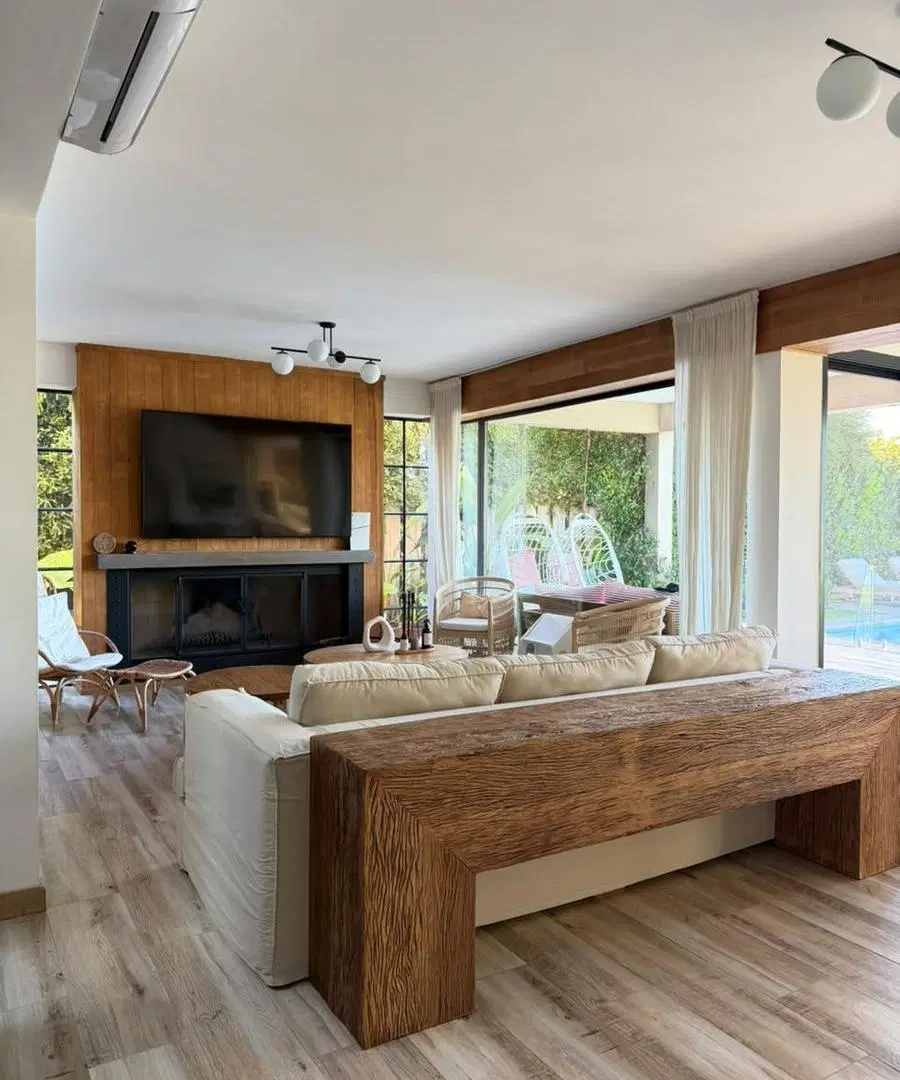 Casa en venta a la laguna en Los Alisos Nordelta 3