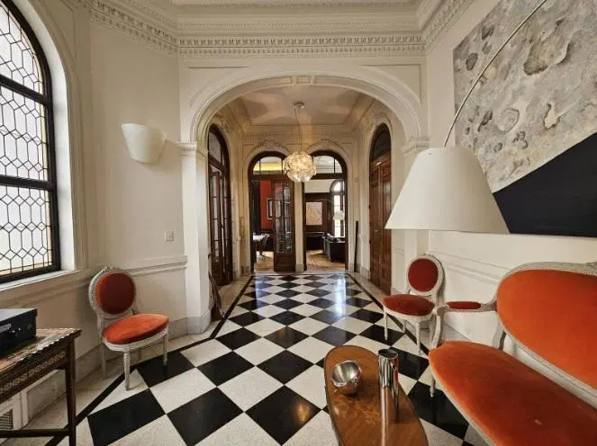 Espectacular departamento en alquiler 5 ambientes + dependencia 5