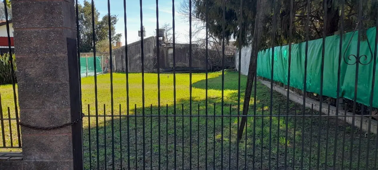 Terreno en venta Garin Centro 2