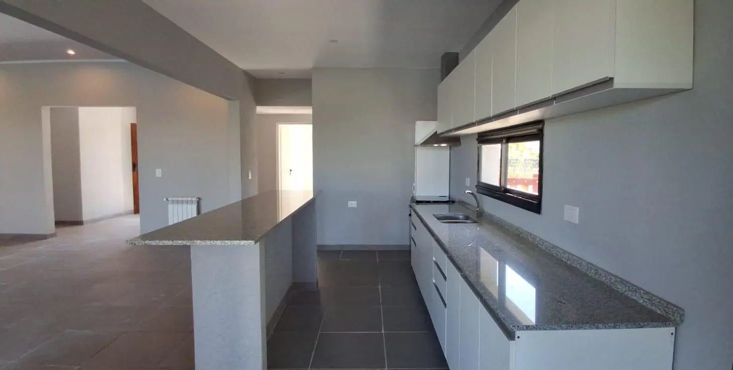 Venta Casa 4 dormitorios, pileta, a estrenar, interna. Cantón Norte, Escobar, Zona Norte, GBA 5