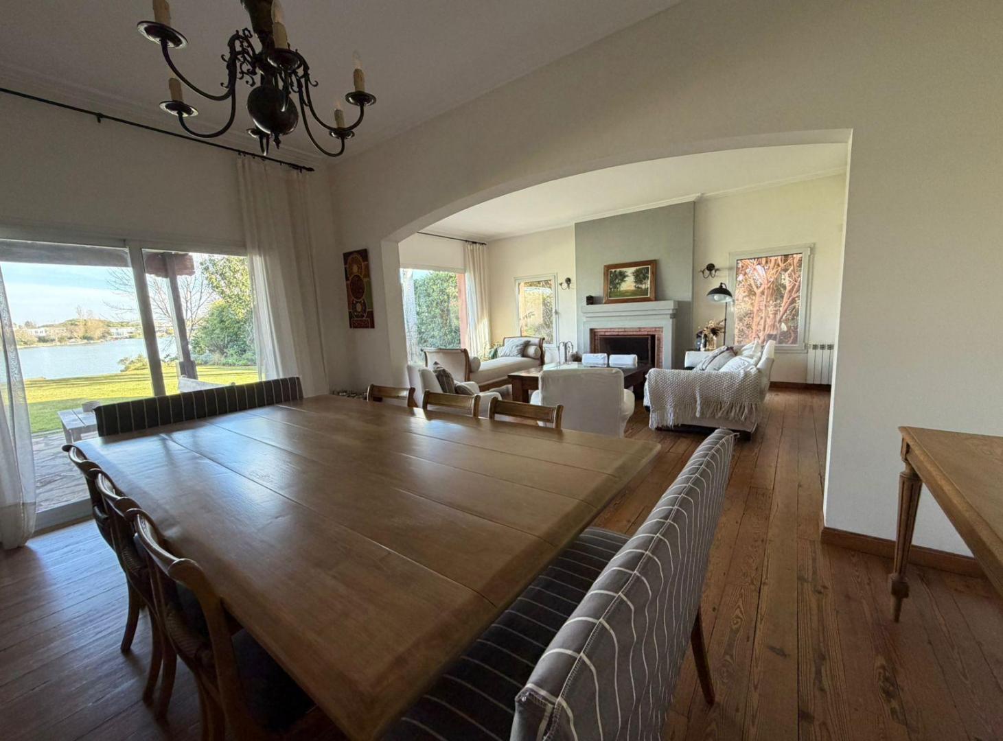 Foto de Casa en venta en Santa Bárbara a la laguna central, imagen 2