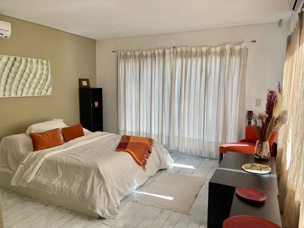 Casa en venta 3 suites en El Portillo 8