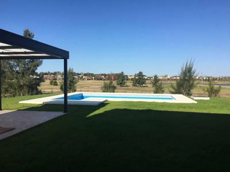 Casa a la venta en Barrio San Isidro Labrador al Golf 5