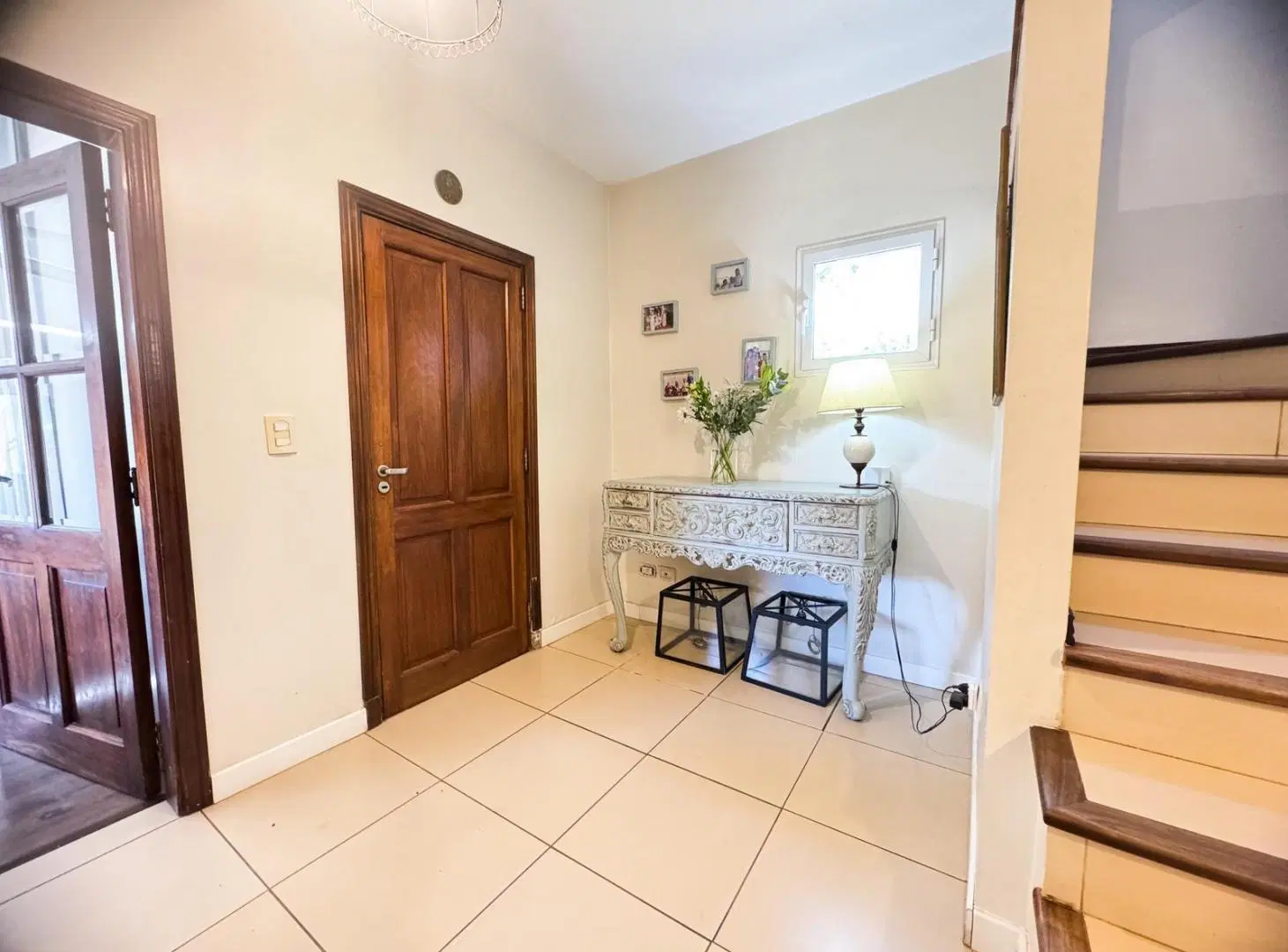 Casa a la venta en el barrio Santa BarbaraCasa 2