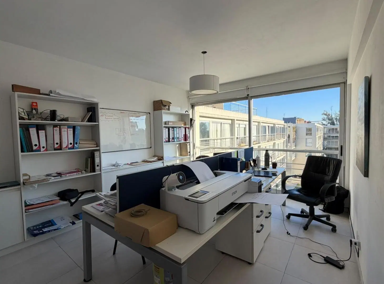 Oficina en Concord - Pilar 8