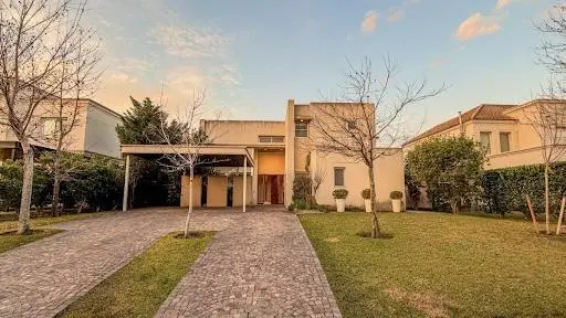 Venta Casa en Las Glorietas, Nordelta 2