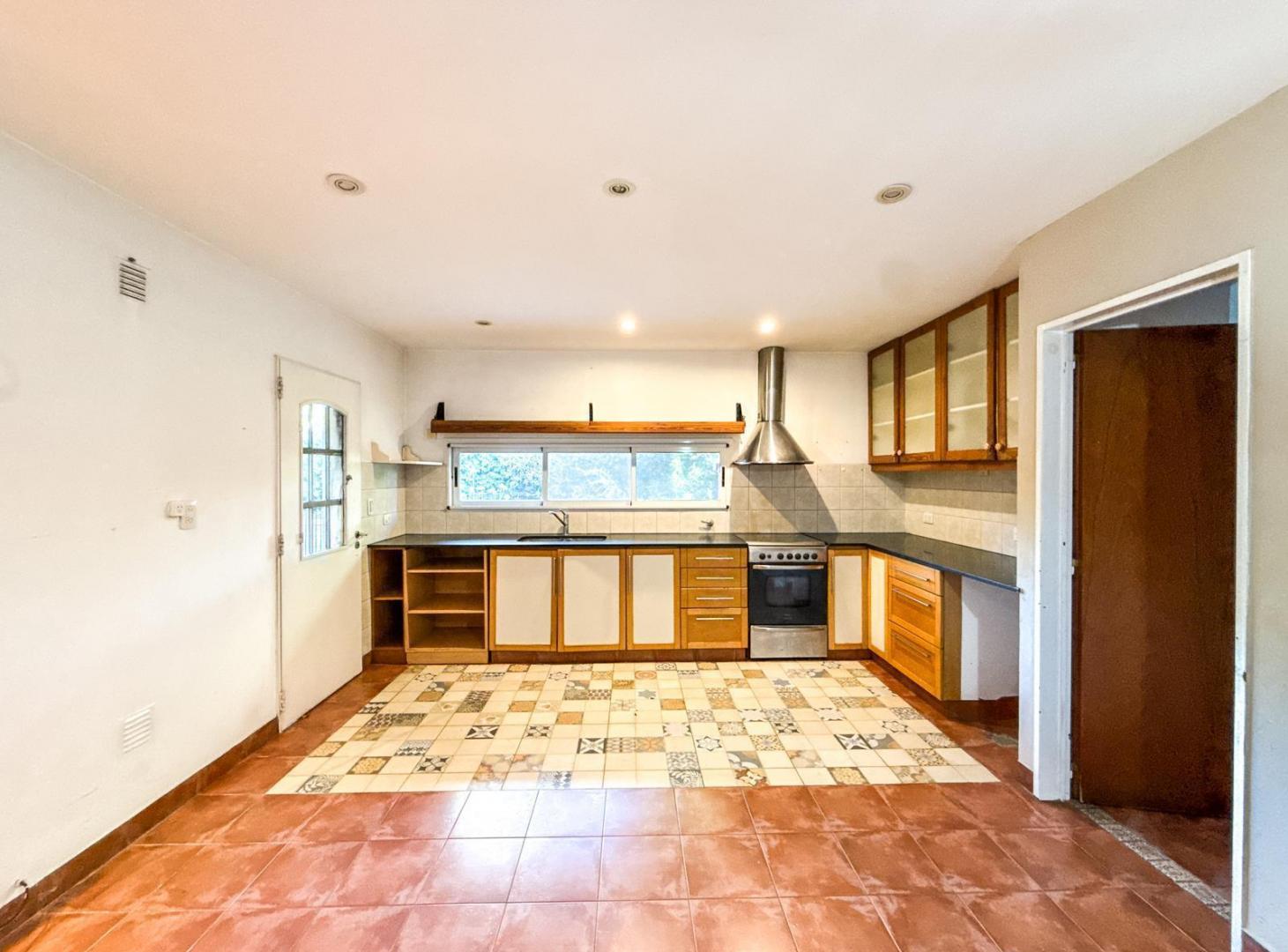 Foto de Casa a la venta en Barrio Lomas de Benavidez 4 dormitorios amplio Play, imagen 3