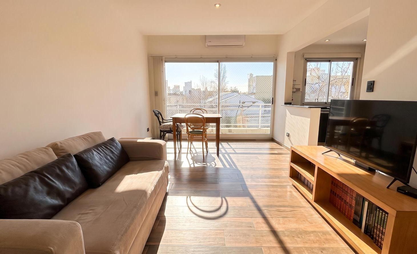 Foto de Impecable Semi piso en Villa Pueyrredon con Terraza propia!!!!, imagen 1