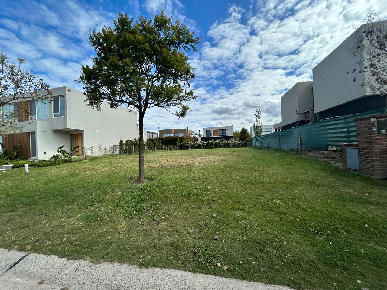 Foto de VENTA Lote en Los Castaños, Nordelta, imagen 2