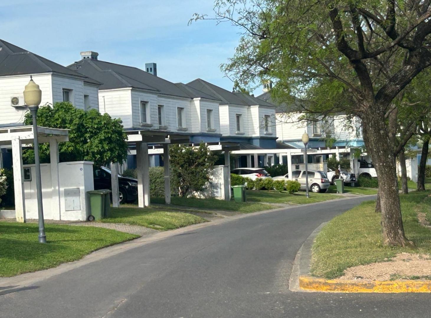 Foto de Casa del Lago en VENTA en Portezuelo, Nordelta., imagen 1
