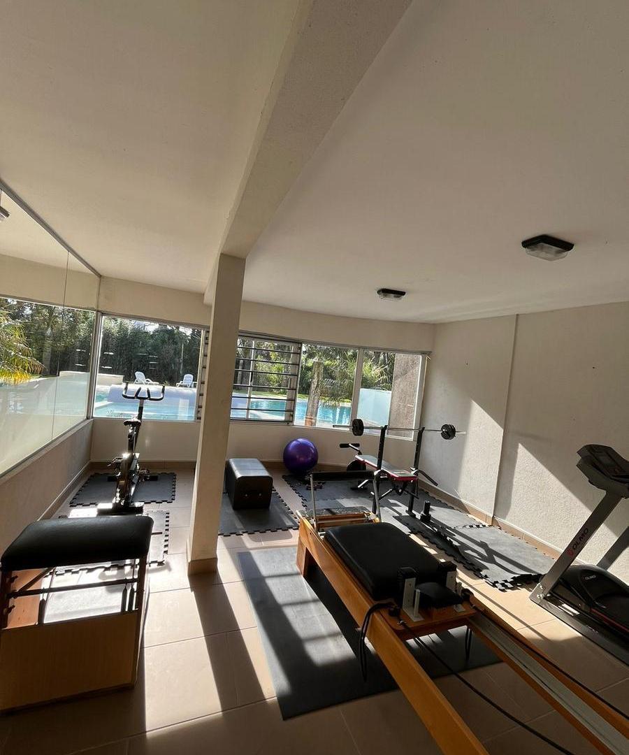 Foto de VENTA Departamento en Pinamar, imagen 2