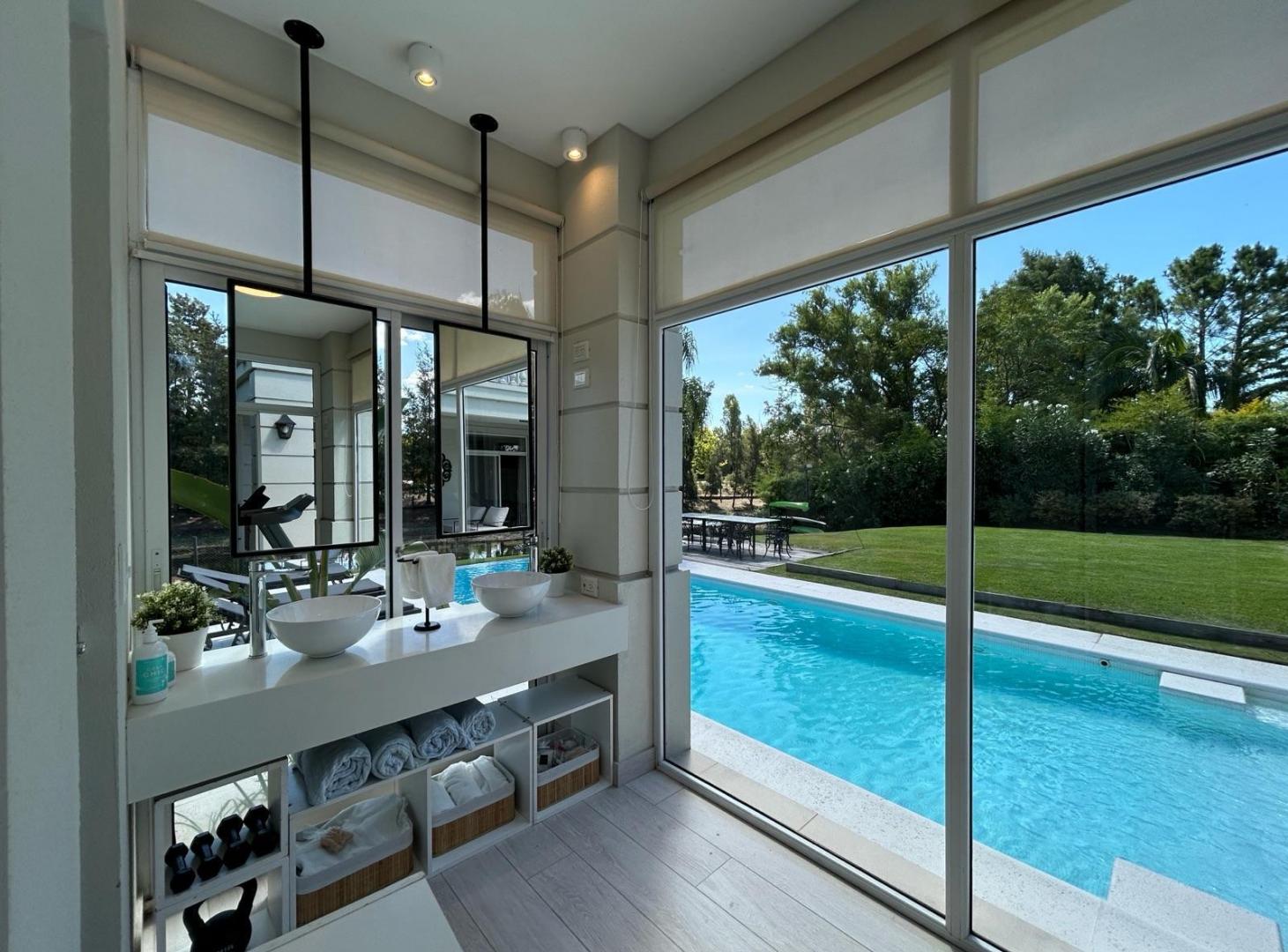 Foto de VENTA en Los Castores, Nordelta. CASA al agua. 4 dormitorios. Playroom, imagen 4