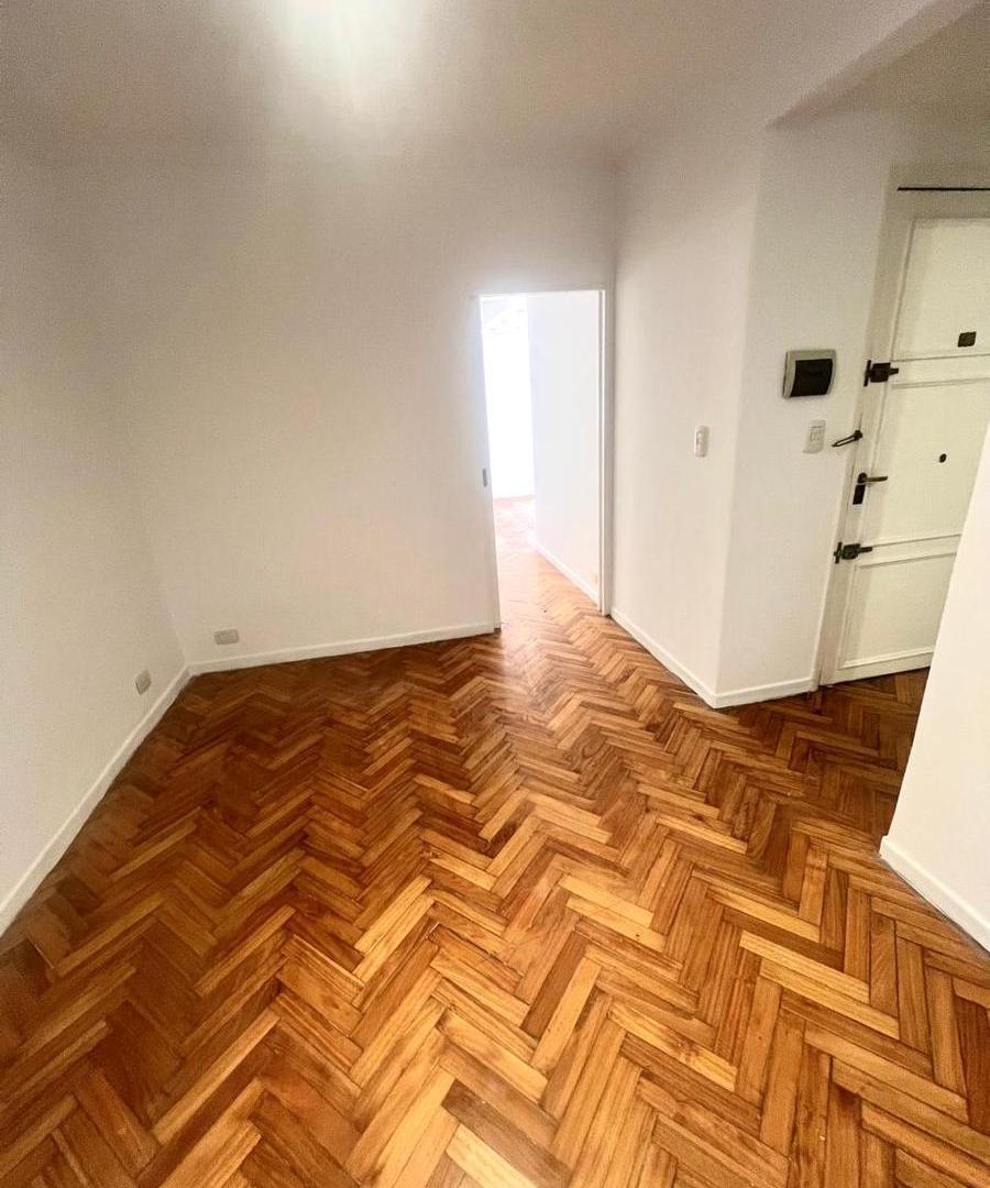 Foto de VENTA depto JUNCAL al 2200 entre Larrea y Azcuenaga RECOLETA 56m2, imagen 1