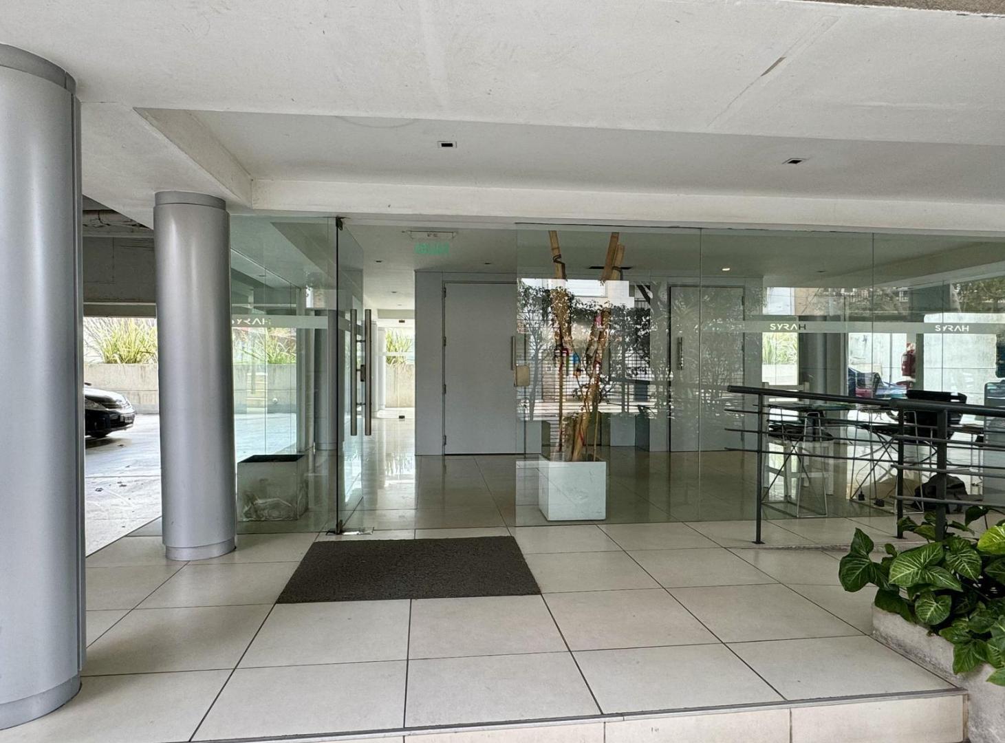 Foto de Departamento en alquiler, dos ambientes con cochera, imagen 1